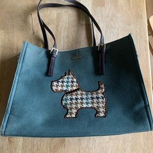 Spartina 449 Tote, green/blue with Cream Interior. Some wear on the bottom